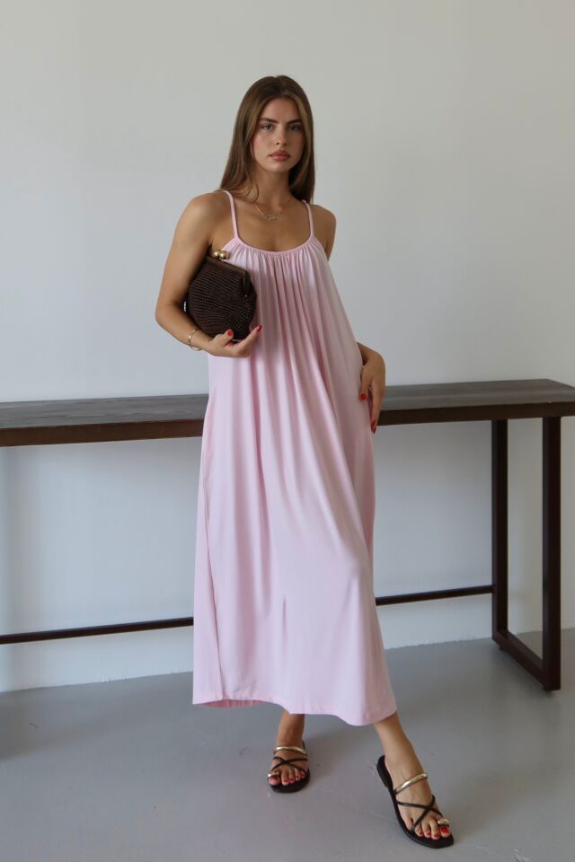 Balenbi Kadın Yaka Büzgü Detaylı Cepli Askılı Penye Elbise 1107 Pembe - Standart