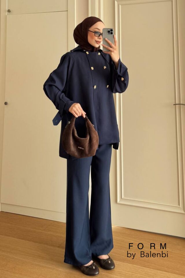 Balenbi Kruvaze Yaka Çift Düğme Detaylı Tesettür Kadın Dokuma Takım 1175 – Form Serisi Lacivert - L/XL