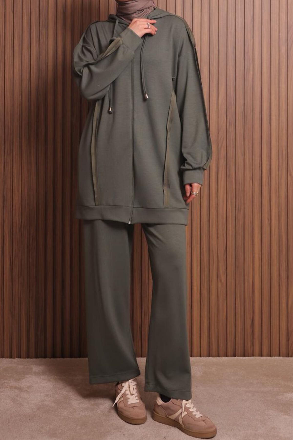 Balenbi Kadın Modal Kumaş Oversize Kapüşonlu Tesettür Takım 1132 2XL - Haki