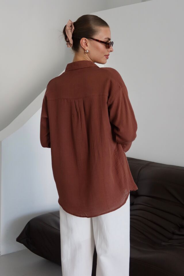 Balenbi Kadın Cepli Oversize Düz Renk Müslin Gömlek 1095 S - Kahverengi