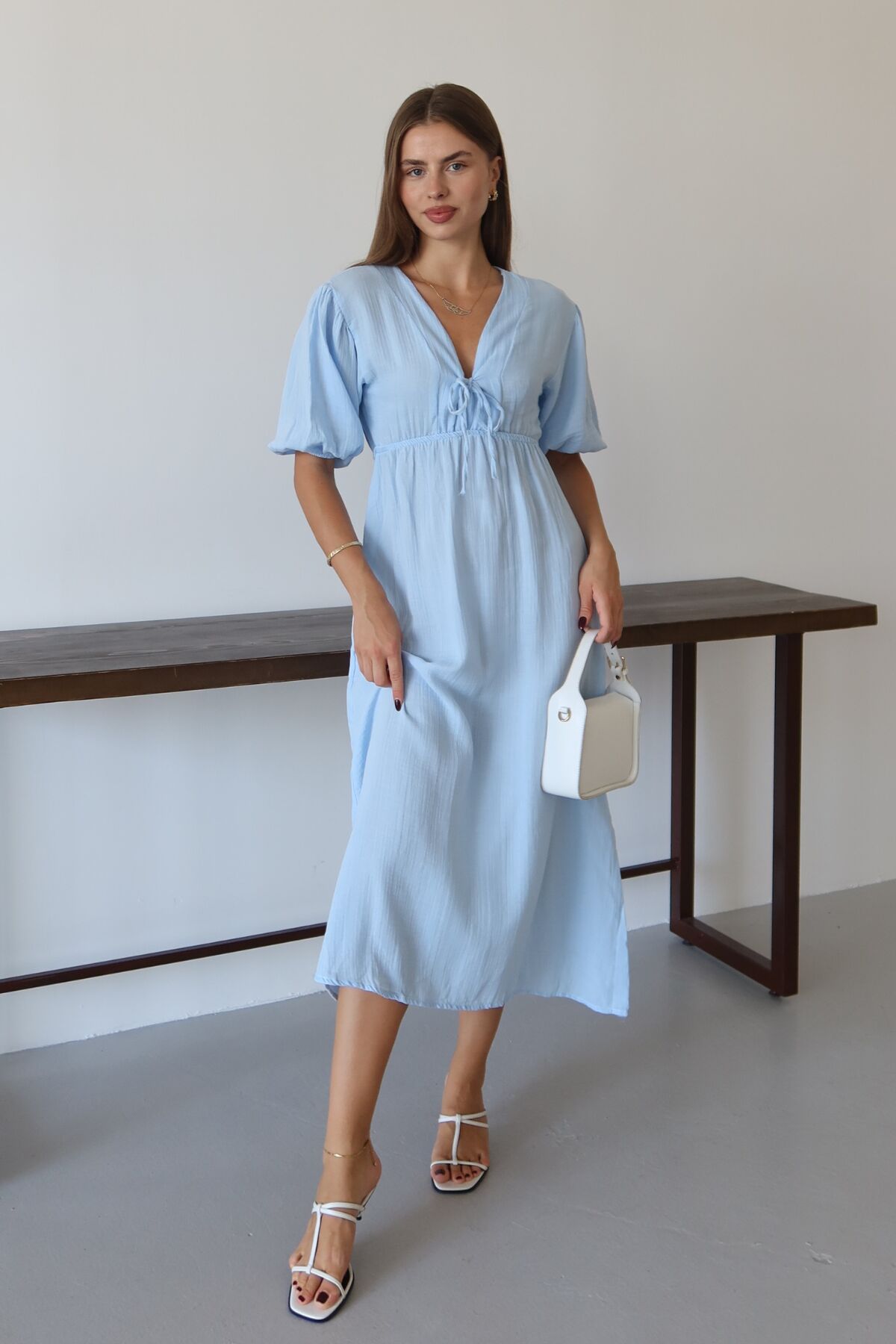 Balenbi Kadın Hafif Transparan Basic Önden Bağlamalı Müslin Elbise 1105 S - Mavi