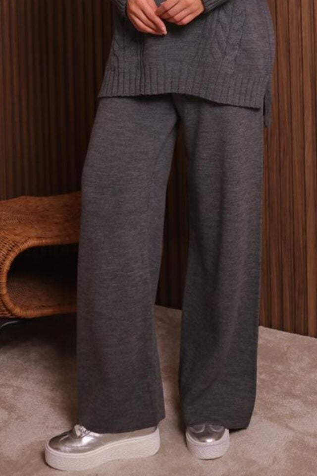 Balenbi Kadın Oversize Örgü Desenli Pantolonlu Tesettür Triko Takım 1134 Standart - Füme