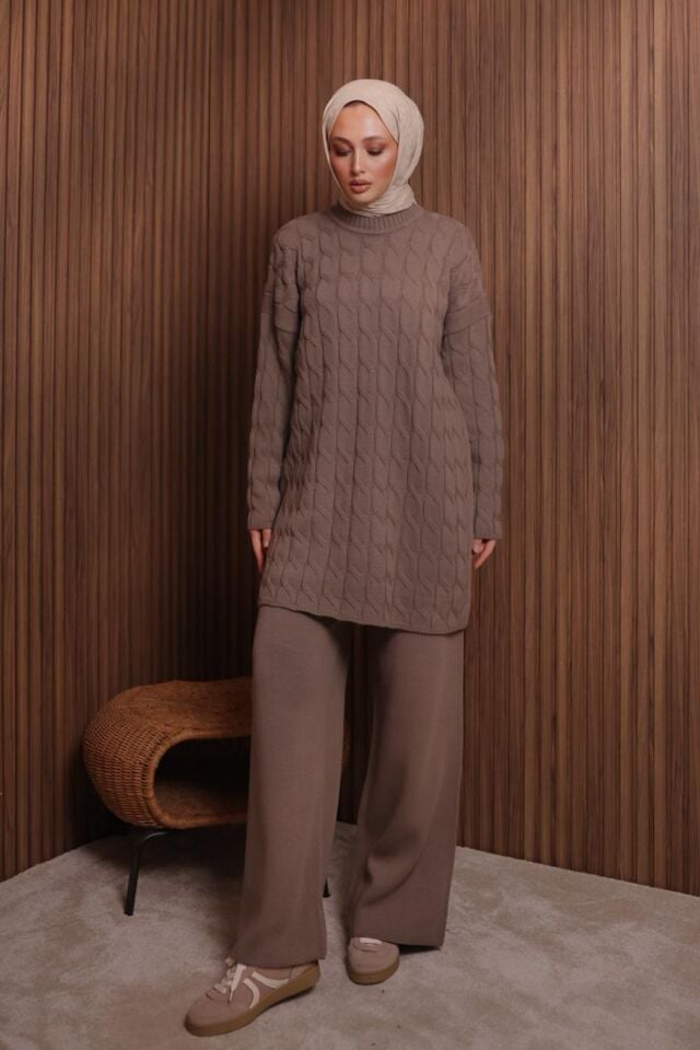 Balenbi Kadın Oversize Saç Örgü Desen Pantolonlu Tesettür Triko Takım 1135 Standart - Toprak