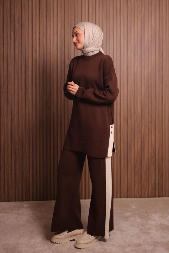 Balenbi Kadın Oversize Düz Dokuma Yırtmaçlı Tesettür Triko Takım 1136 Standart - Kahverengi