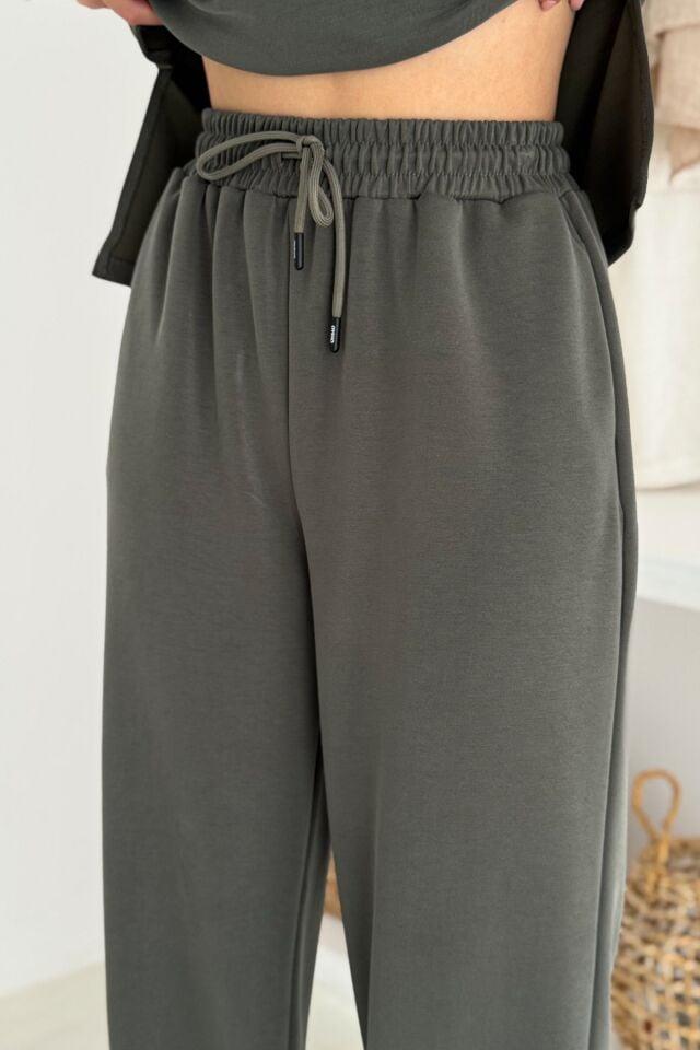 Balenbi Premium Modal Kumaş Fermuarlı Yaka Kadın Takım 1153 XL - Haki