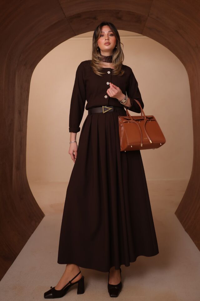 Balenbi Pileli Uzun Etek Kemerli Düğmeli Tesettür Kadın Takım 1200 - Form Serisi Kahverengi - S/M