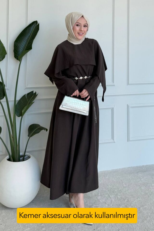 Balenbi Pelerin Detaylı Kemerli Tesettür Kadın Etekli Takım 1202 – Form Serisi 40 - Kahverengi