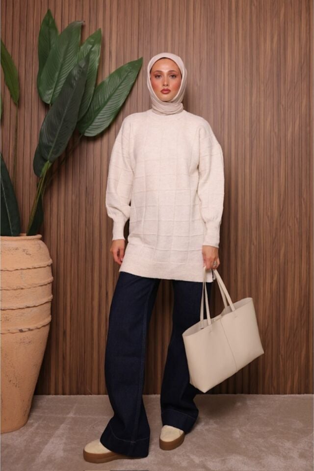 Balenbi Kare Dokulu Oversize Yumoş Tesettür Triko Tunik 7012 Standart - Ekru