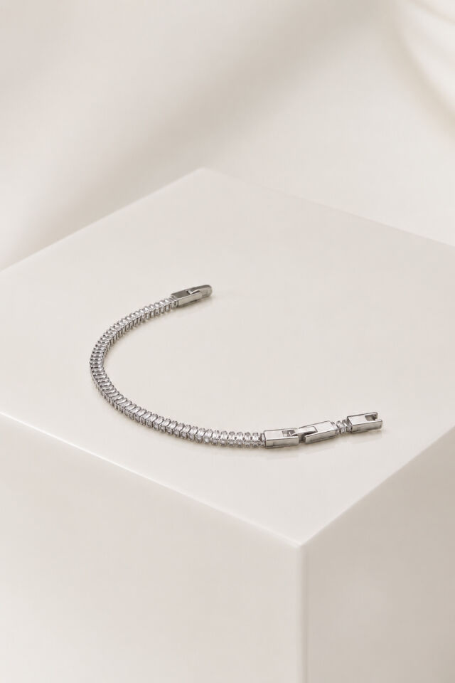 Balenbi Jewelry Kadın Sıra Taşlı Tenis Model Kararmaz Çelik Bileklik Gümüş Renk 1124 Gümüş