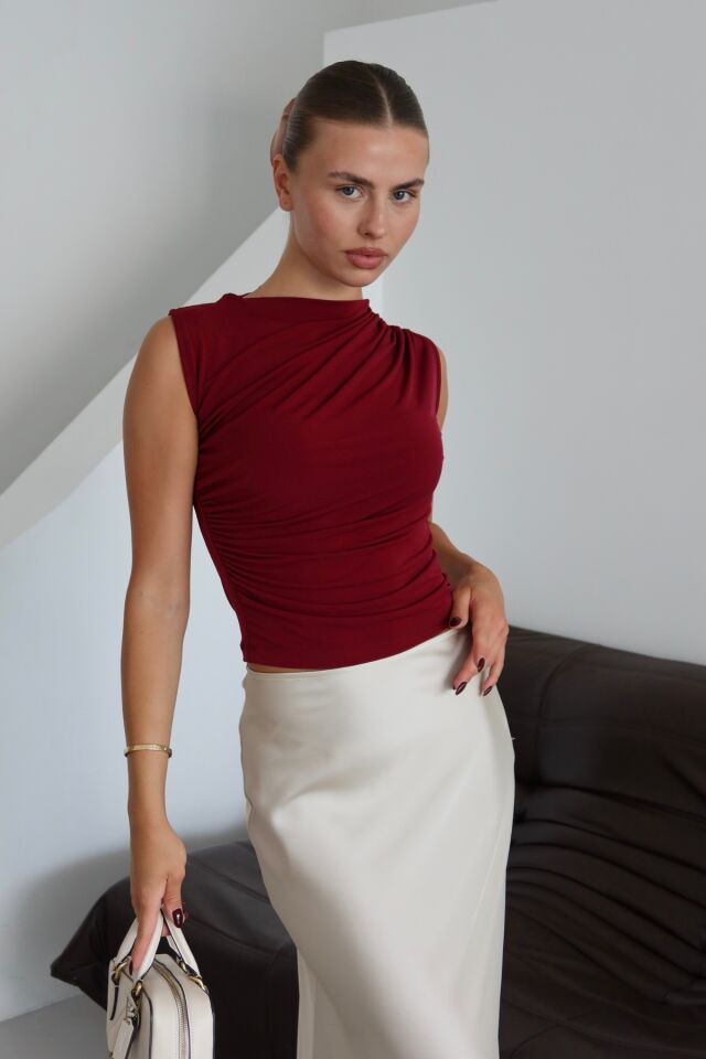 Balenbi Kadın Kolsuz Büzgü Detaylı Basic Sandy Bluz 1102 S - Bordo