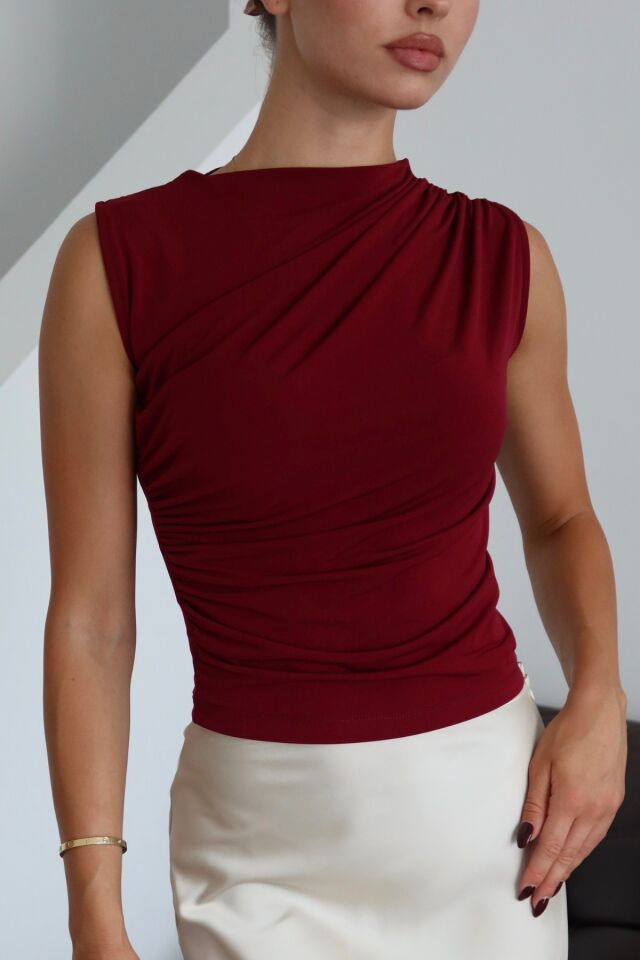 Balenbi Kadın Kolsuz Büzgü Detaylı Basic Sandy Bluz 1102 XL - Bordo