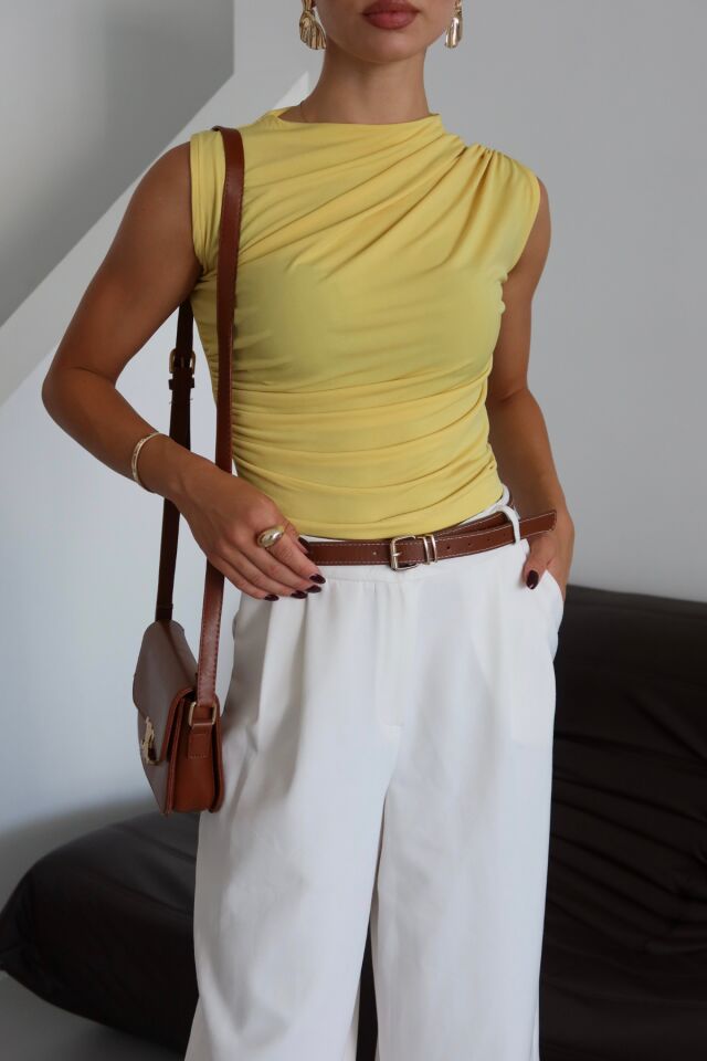 Balenbi Kadın Kolsuz Büzgü Detaylı Basic Sandy Bluz 1102 XL - Sarı