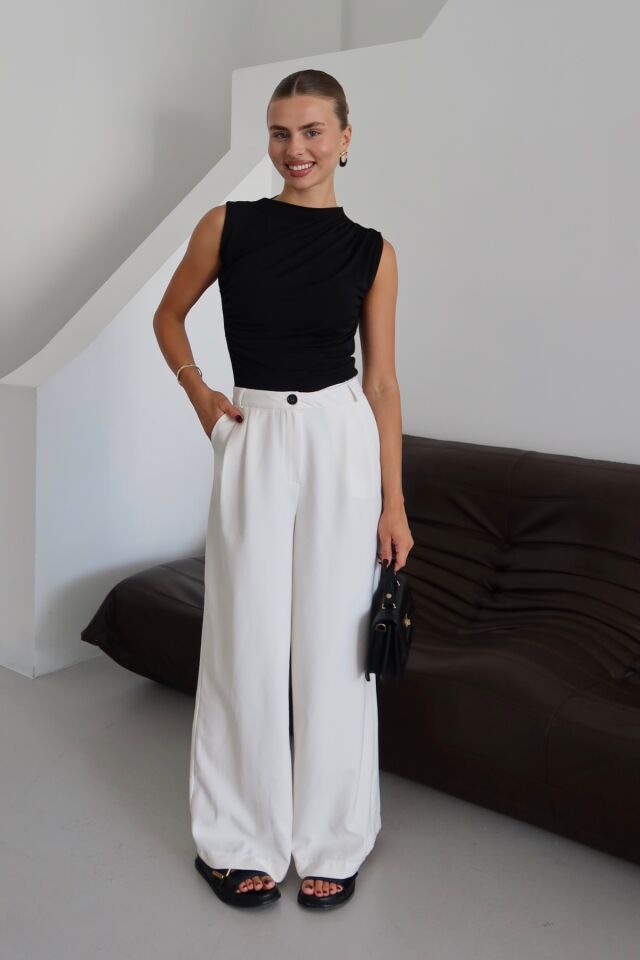 Balenbi Kadın Kolsuz Büzgü Detaylı Basic Sandy Bluz 1102 XL - Siyah