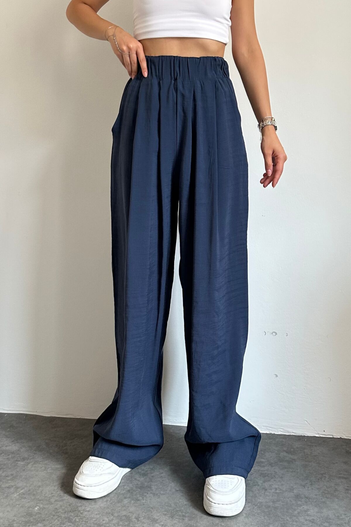 Feela Moda 2009 Beli Lastikli Paraşüt Kumaş Palazzo Kadın Pantolon 40 - Lacivert