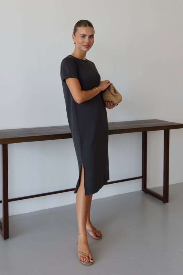 Balenbi Kadın Modal Kumaş Yarım Kol Yırtmaçlı Diz Altı Elbise 1100 S - Antrasit