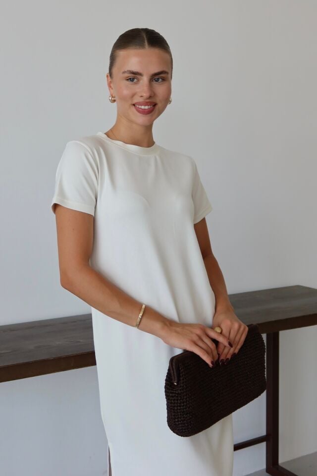 Balenbi Kadın Modal Kumaş Yarım Kol Yırtmaçlı Diz Altı Elbise 1100 XL - Beyaz