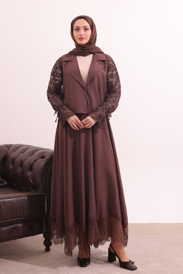 Balenbi Çilek Kumaş Dantel Detaylı Tesettür Kadın Etekli Takım 1173 Kahverengi - L