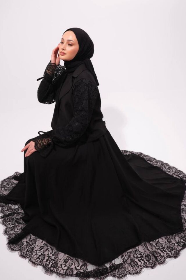 Balenbi Çilek Kumaş Dantel Detaylı Tesettür Kadın Etekli Takım 1173 M - Siyah