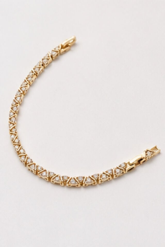 Balenbi Jewelry Kadın Taşlı Üçgen Geometrik Desenli Kararmaz Çelik Bileklik 14K Gold 1144 Altın