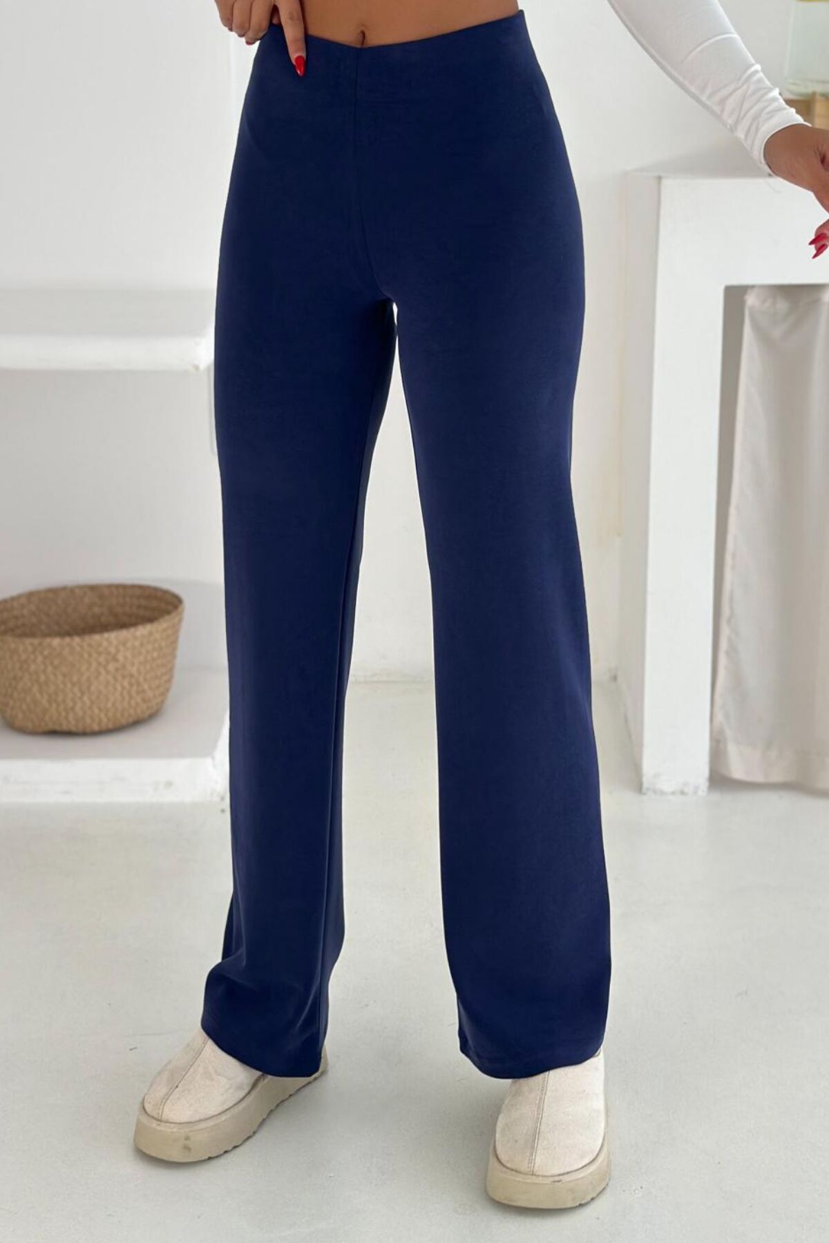Balenbi Premium Modal Kumaş Boru Paça Kadın Yürüyüş Pantolonu 1116 42 - Lacivert
