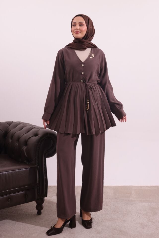 Balenbi Pilise Detaylı Beli Bağcıklı Dokuma Tesettür Takım 1182 – Form Serisi XL/2XL - Kahverengi