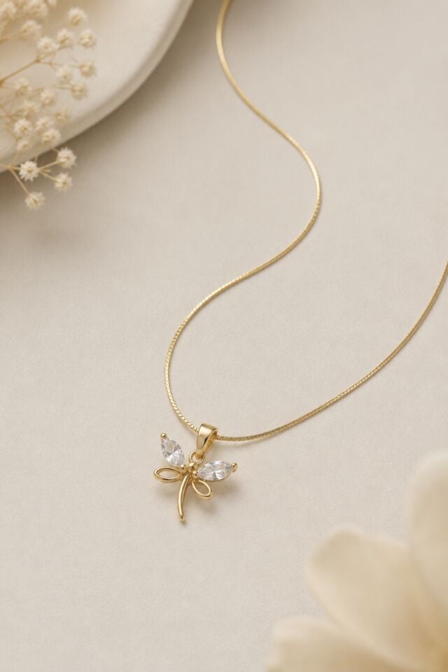 Balenbi Jewelry Kadın Taşlı Yusufçuk Figürlü Kararmaz Çelik Kolye 1158 Altın