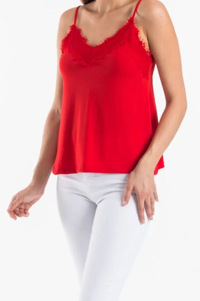 Balenbi Kadın Dantel Detaylı İp Askılı Sandy Bluz 1070