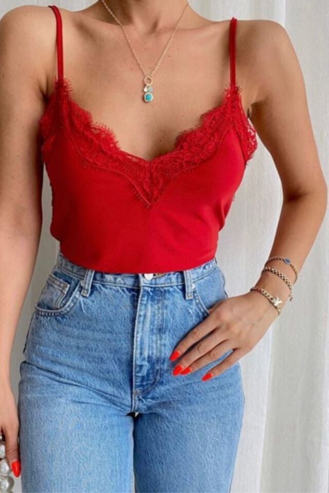 Balenbi Kadın Dantel Detaylı İp Askılı Sandy Bluz 1070